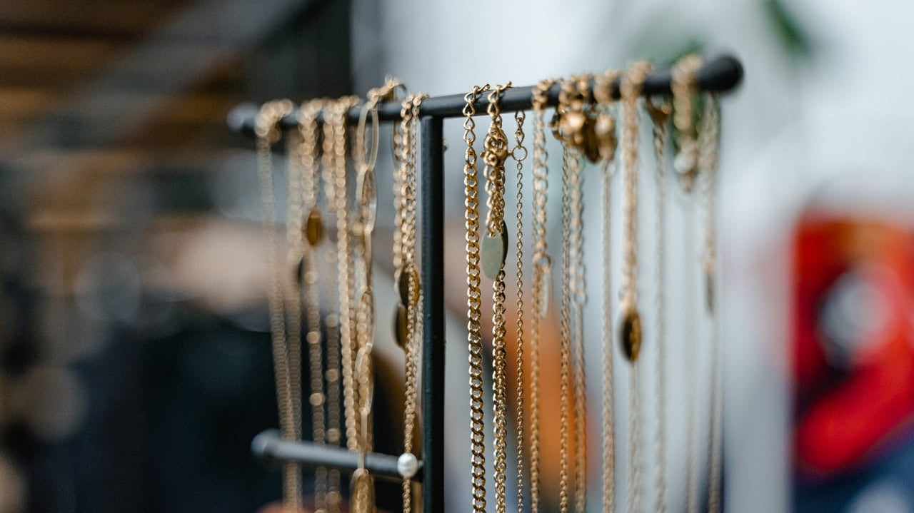 3 SIMPLE TIPS TO CARE FOR AND STORE YOUR JEWELRY